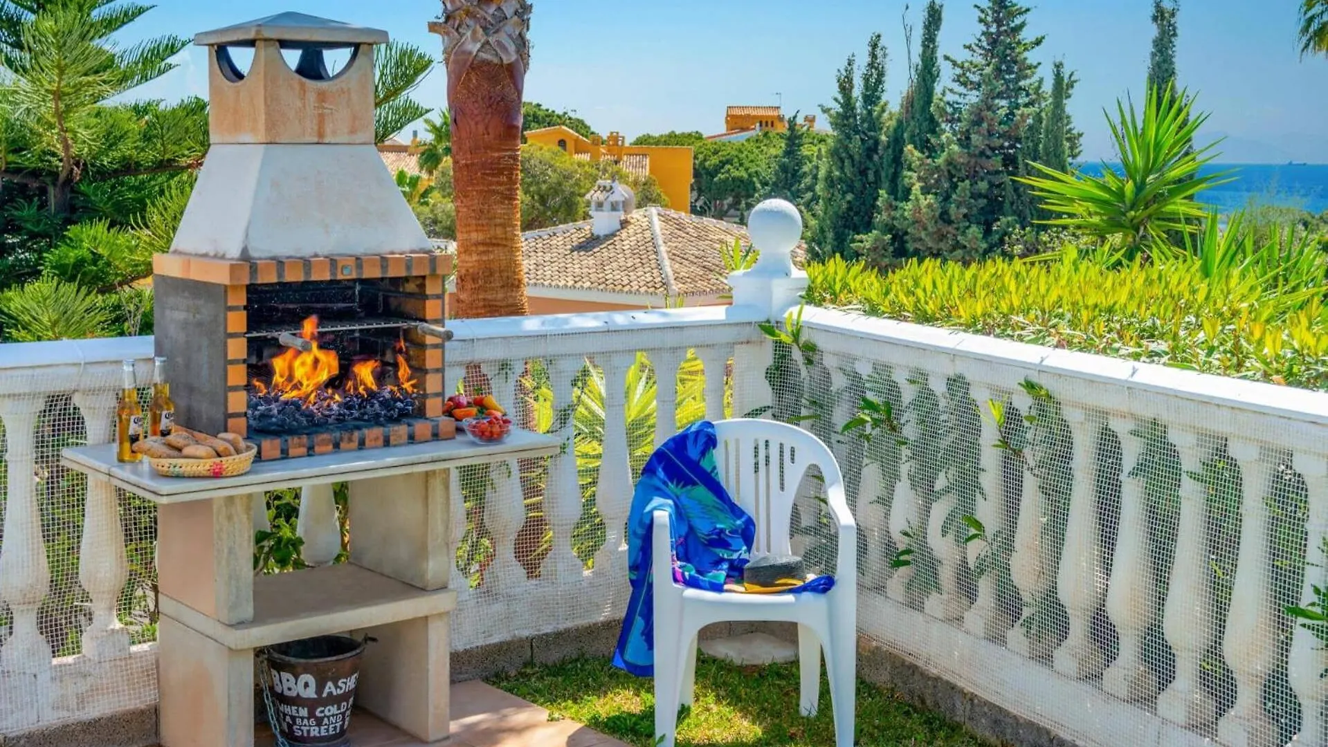 Villa Aran by Villa Plus Sitio de Calahonda İspanya
